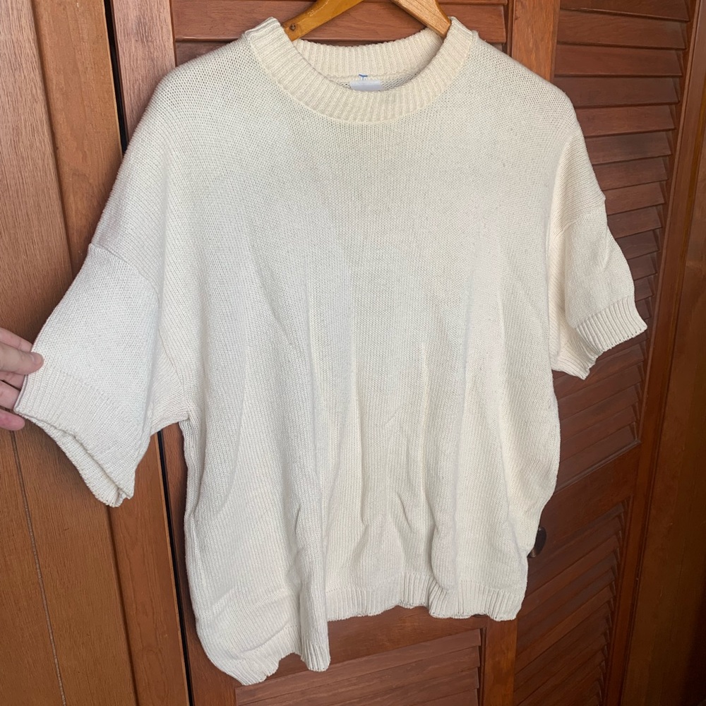 Vintage Cream Colored cable knit short sleeved sweater